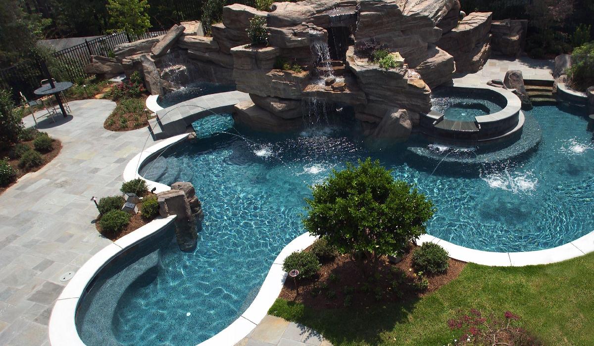 The World's Best Swimming Pool Designs